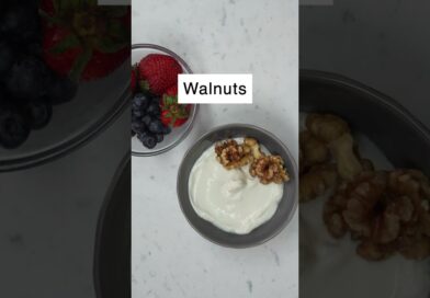 An Immune System-Boosting #Snack: Nutty Berry #Yogurt Bowl
